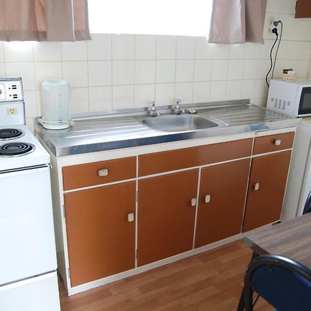 Manhattan Lodge Motel Хамилтън Екстериор снимка