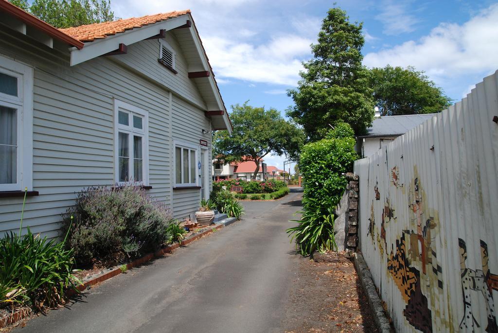 Manhattan Lodge Motel Хамилтън Екстериор снимка