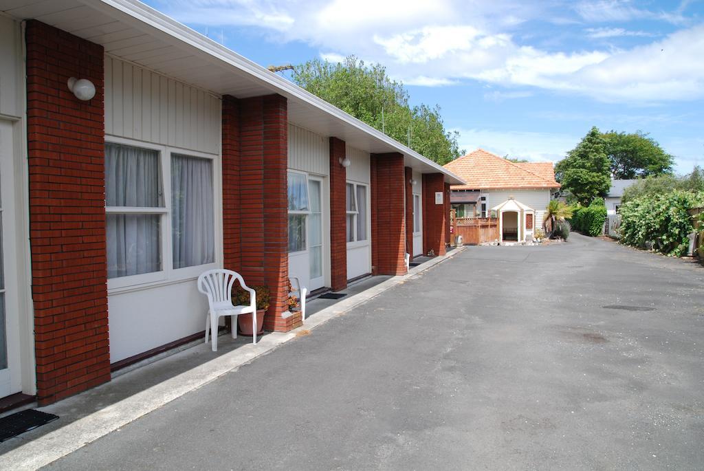 Manhattan Lodge Motel Хамилтън Екстериор снимка