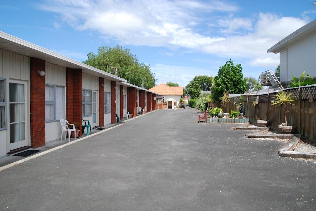 Manhattan Lodge Motel Хамилтън Екстериор снимка