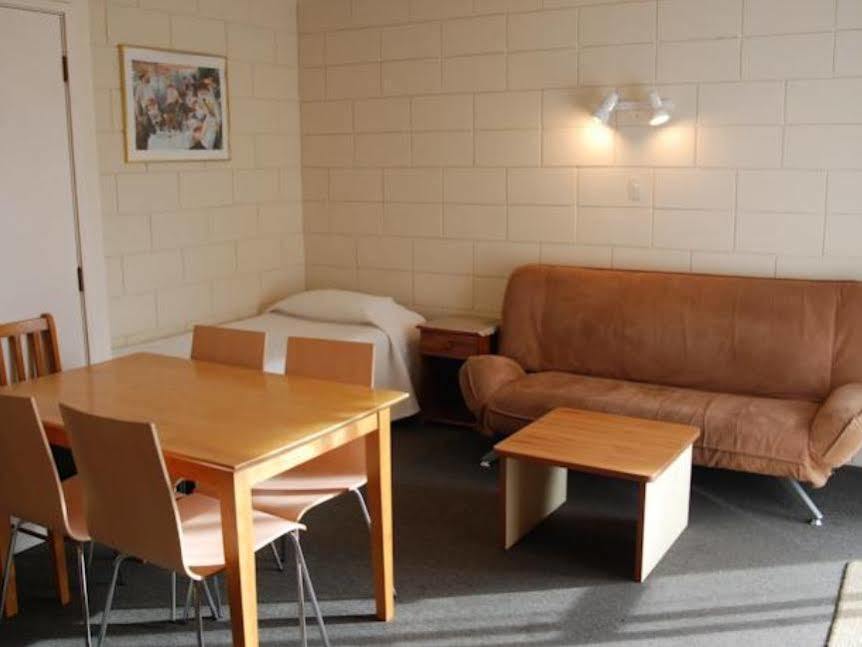 Manhattan Lodge Motel Хамилтън Екстериор снимка