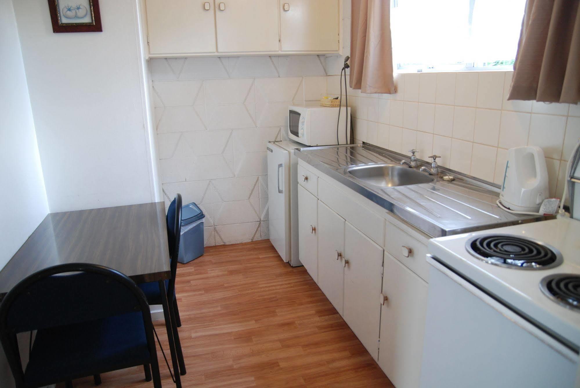 Manhattan Lodge Motel Хамилтън Екстериор снимка