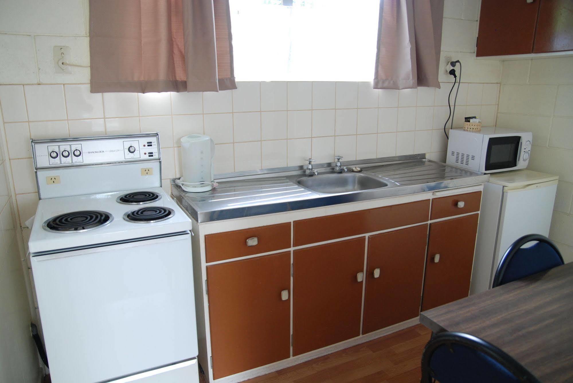 Manhattan Lodge Motel Хамилтън Екстериор снимка
